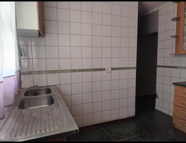 3 BEDROOM PROPERTY TO RENT IN BENDOR